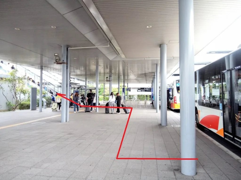 関空第2ターミナルから関西空港駅1